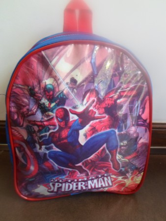 Mochila de jardin confeccionada en cordura con estampa sublimada. ( aviones, ben 10, monsters, angry birds, spiderman, jake el pirata, princesita sofia, doctora juguetes, toy story)